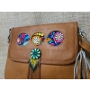 Torebka skórzana BOHO kopertówka jasnobrązowa z koralikami MULLO  i haftem kwiatowym .