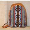 Etniczny haftowany ekwadorski plecak z jasnobrązowej  skóry.
