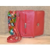 Portfel torebka skórzana czerwona z kwiatowym kolorowym haftem .