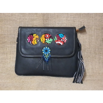 Torebka skórzana kopertówka ciemnobrązowa z koralikami MULLO  i haftem kwiatowym .