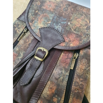 Plecak ze skóry i korka   ciemnobrązowy .