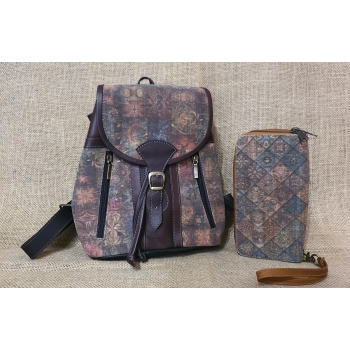 Plecak ze skóry i korka   ciemnobrązowy .