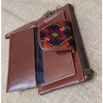 Portfel  skórzany brązowy z etnicznym haftem bichunga