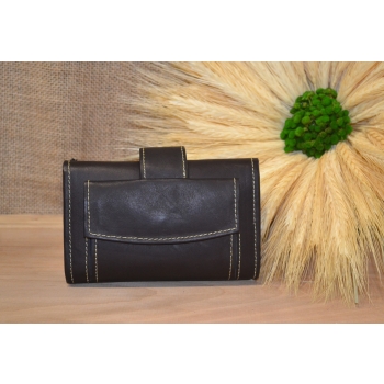 Portfel mały skórzany ciemnobrązowy z kwiatowym kolorowym haftem .