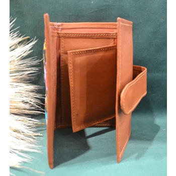 Portfel mały skórzany jasnobrązowy z kwiatowym kolorowym haftem .