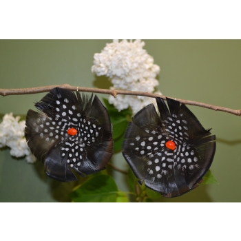 KOLCZYKI  Z PIÓR W KSZTAŁCIE KWIATÓW