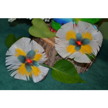 KOLCZYKI  Z PIÓR W KSZTAŁCIE KWIATÓW