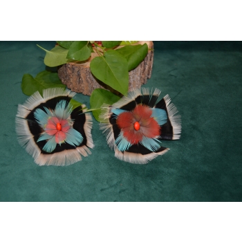 KOLCZYKI  Z PIÓR W KSZTAŁCIE KWIATÓW