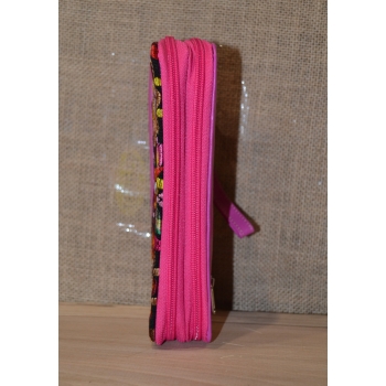 Portfel duży skórzany dwukomorowy różowy z kwiatowym kolorowym haftem .