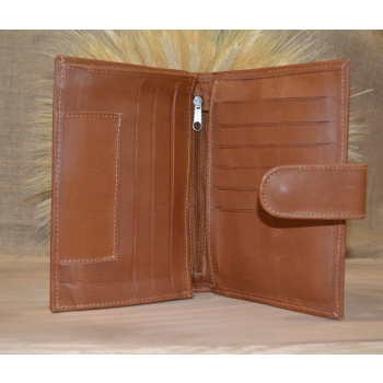 Portfel notatnik skórzany brązowa z kwiatowym kolorowym haftem .