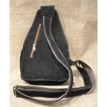 TORBA SKÓRZANA NA RAMIĘ W KSZTAŁCIE GRUSZKA