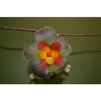 KOLCZYKI  Z PIÓR W KSZTAŁCIE KWIATÓW