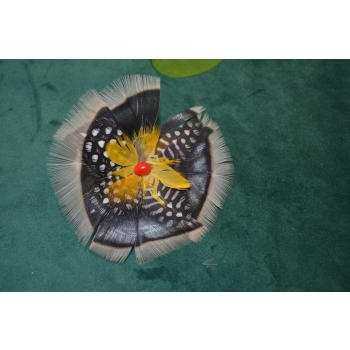 KOLCZYKI  Z PIÓR W KSZTAŁCIE KWIATÓW