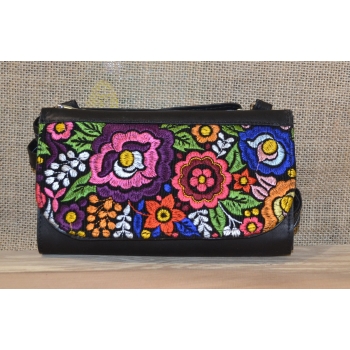 Portfel torebka skórzana czarna z kwiatowym kolorowym haftem .