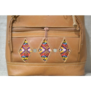 Plecak etniczny ze skóry jasnobrązowy