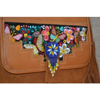 Torebka ze skóry etno w brązowym kolorze  z koralikami mullo .