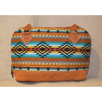 Torebka etniczna z brązowej zamszowej skóry i wełnianej haftowanej tkaniny .