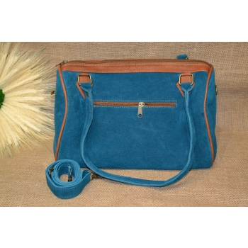 Torebka skórzana zamszowa błękitna typu kuferek z kwiatowym haftem .
