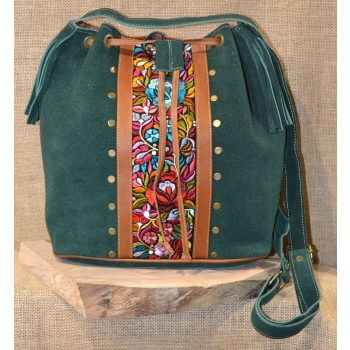 Torebka worek etno ze skóry ciemnozielona z kwiatowym haftem