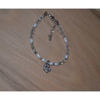 Bransoletka z pereł i kwarcu