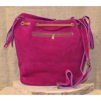 Torebka worek etno ze skóry różowa z kwiatowym haftem .