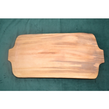 Taca derwniana do serwowania dań.