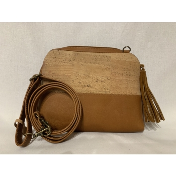 Torebka jasnobrązowa ze skóry i korka .